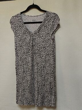 Gilligan & O'Malley Black on Pinkish Cream Leopard Print Top, S/P